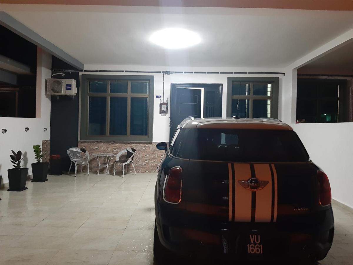 Rumah Armand Melaka 4Br Fully Aircond Exterior photo