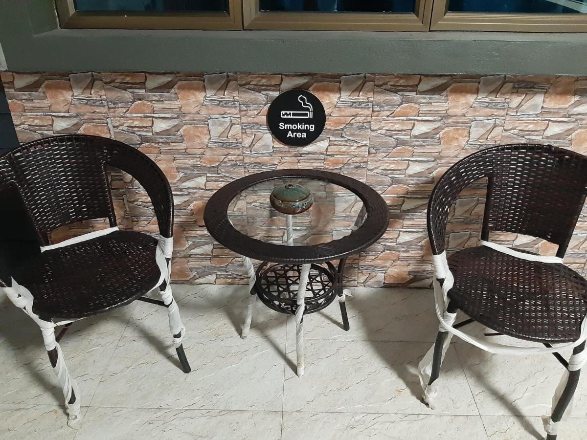 Rumah Armand Melaka 4Br Fully Aircond Exterior photo